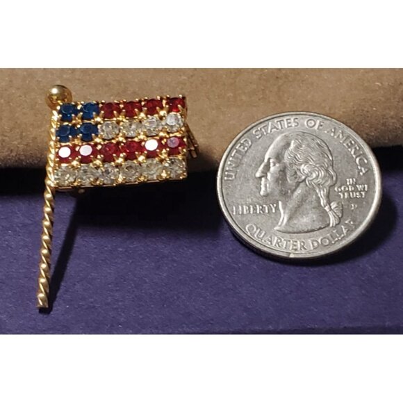 American Flag Rhinestone Pin Brooch Gold-Tone Patriotic Jewelry Red White Blue - Picture 2 of 3